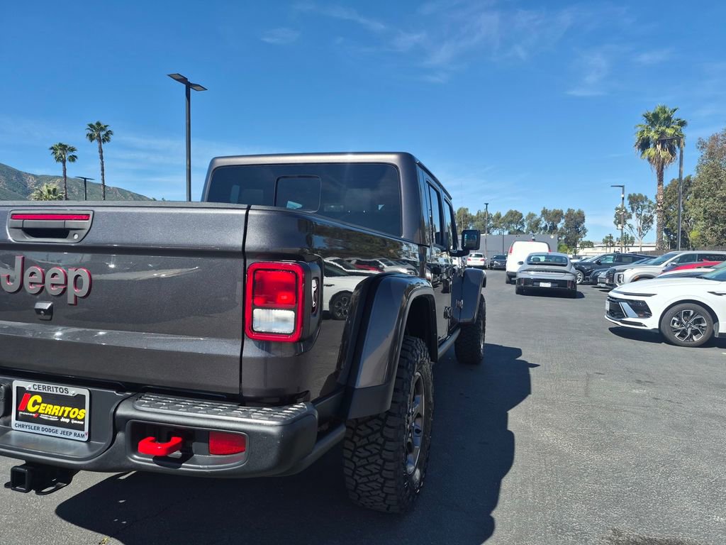 Used 2022 Jeep Gladiator Rubicon w/ Cold Weather Group AWD/4WD image 7