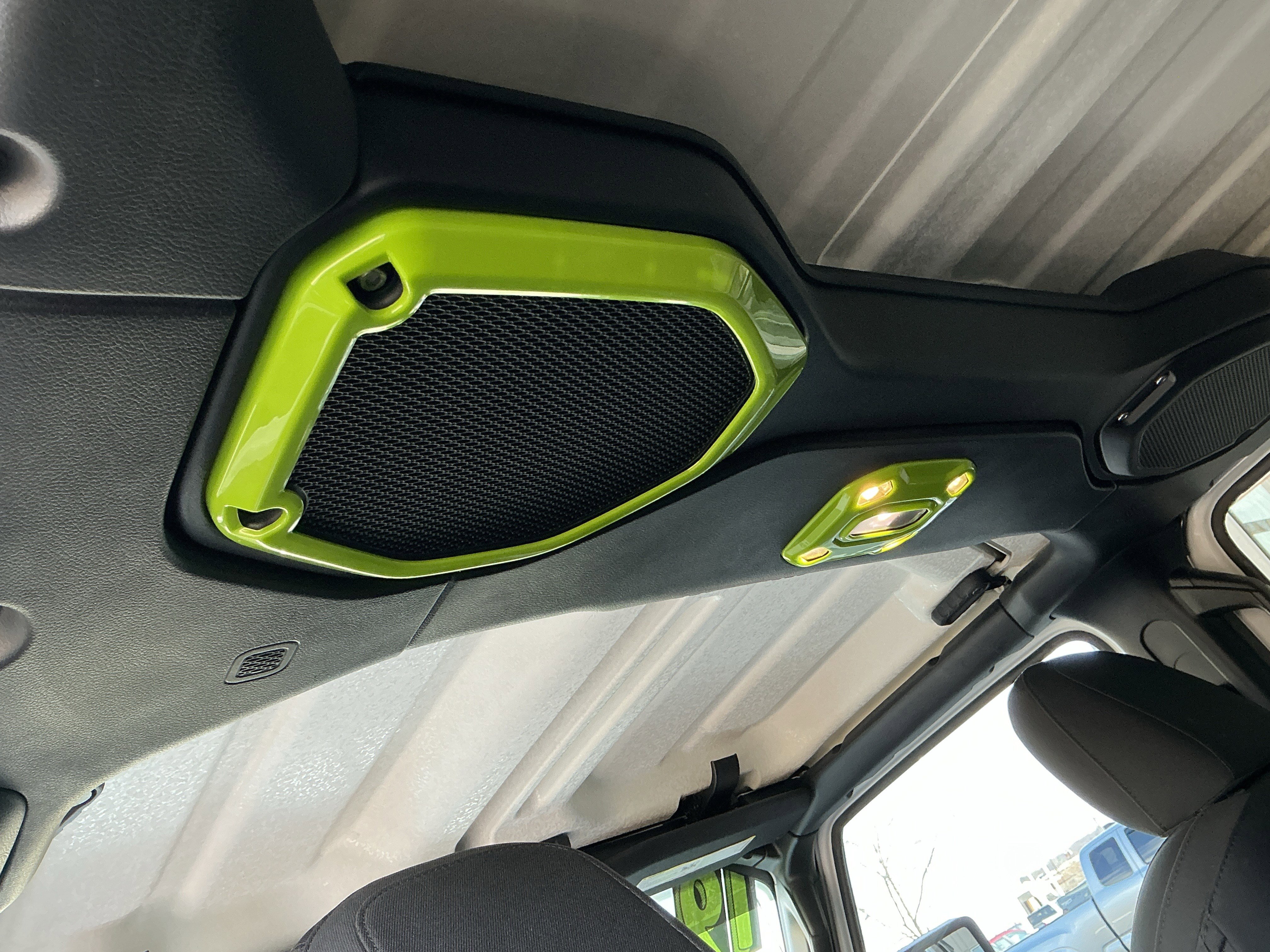 Used 2019 Jeep Wrangler Unlimited Sahara image 33