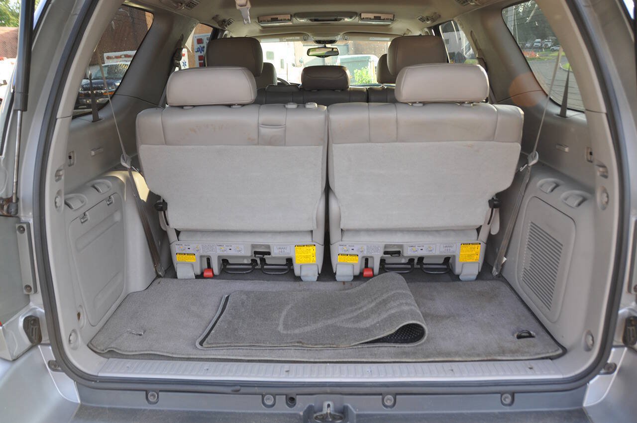 Used 2005 Toyota Sequoia Limited AWD/4WD image 27