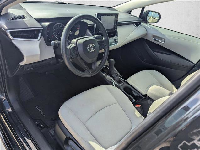 Used 2020 Toyota Corolla LE image 9