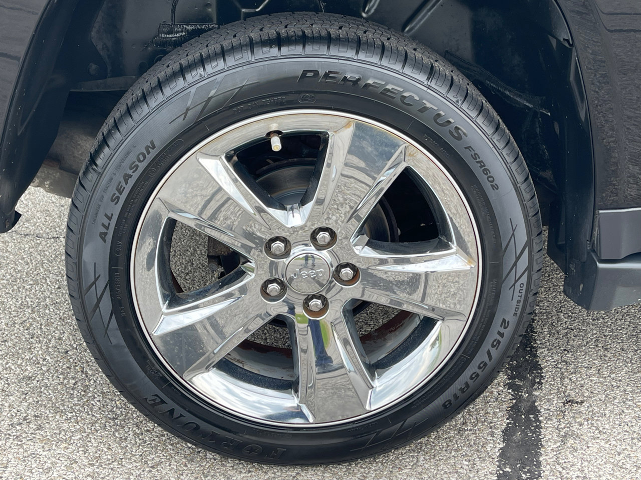 Used 2016 Jeep Compass Latitude image 30