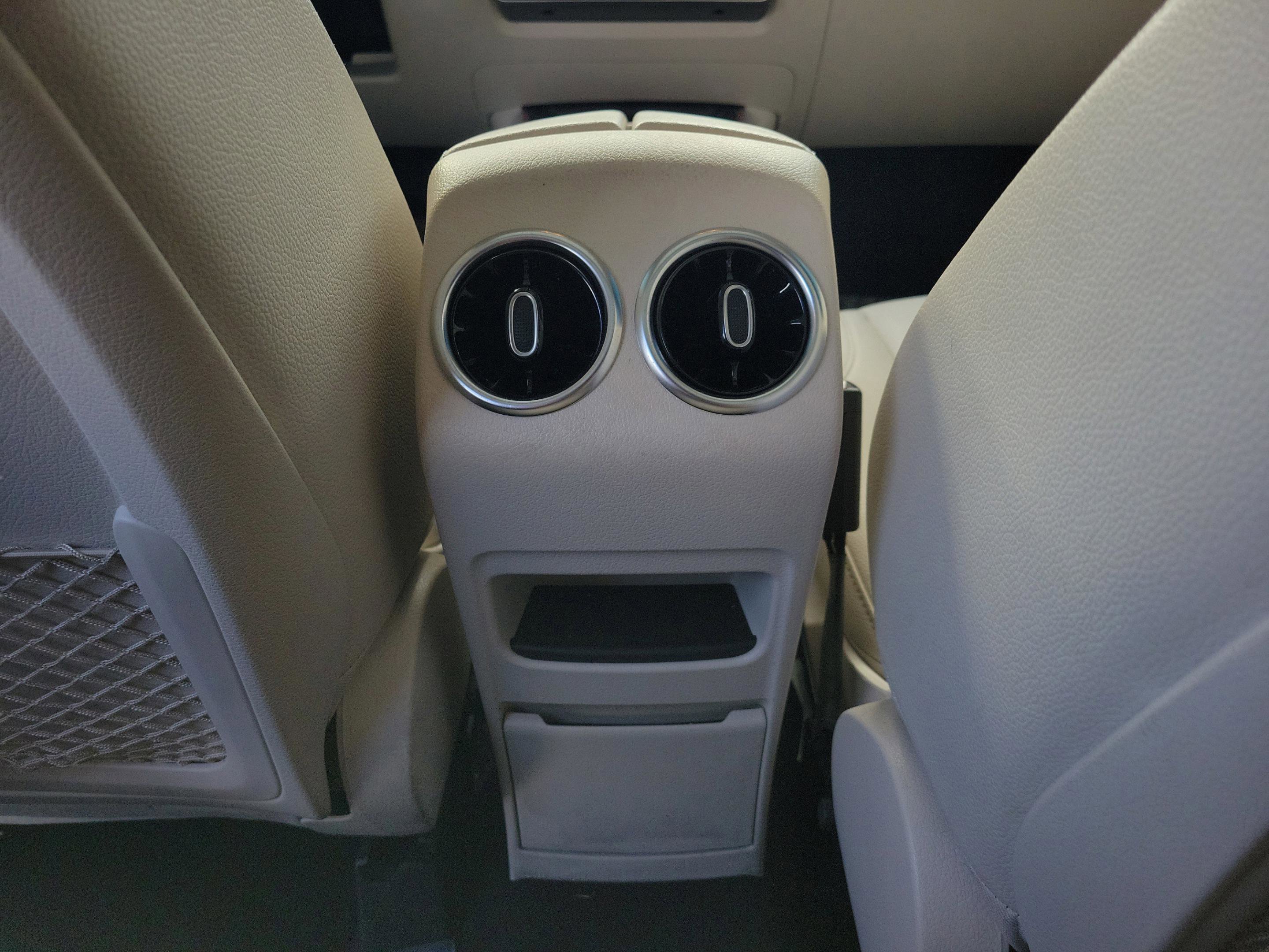 Certified 2022 Mercedes-Benz GLB 250 image 10