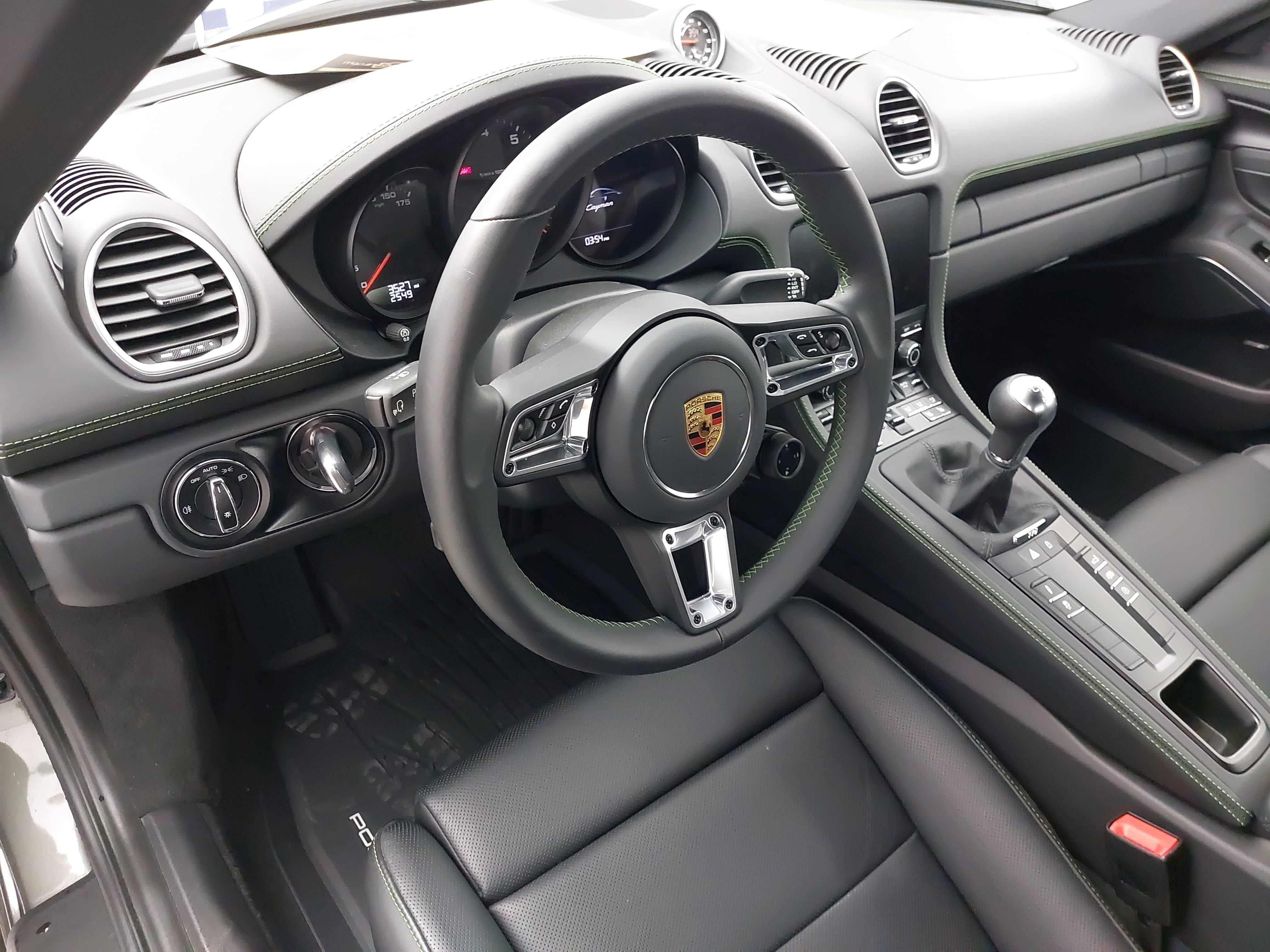 Certified 2024 Porsche 718 Cayman RWD image 4