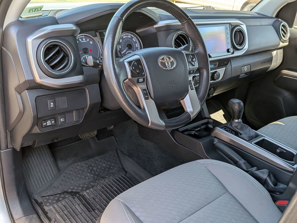 Used 2023 Toyota Tacoma SR5 RWD image 33