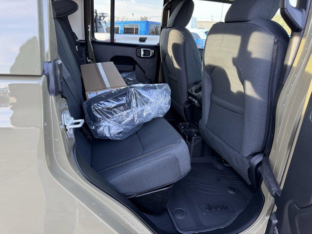 New 2026 Jeep Gladiator Sport image 19