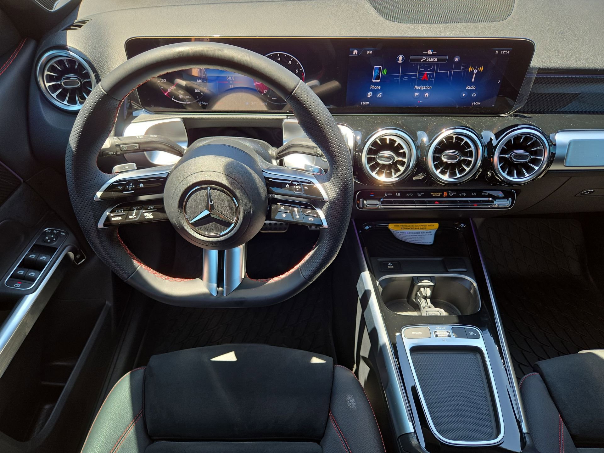 New 2025 Mercedes-Benz GLB 250 image 14