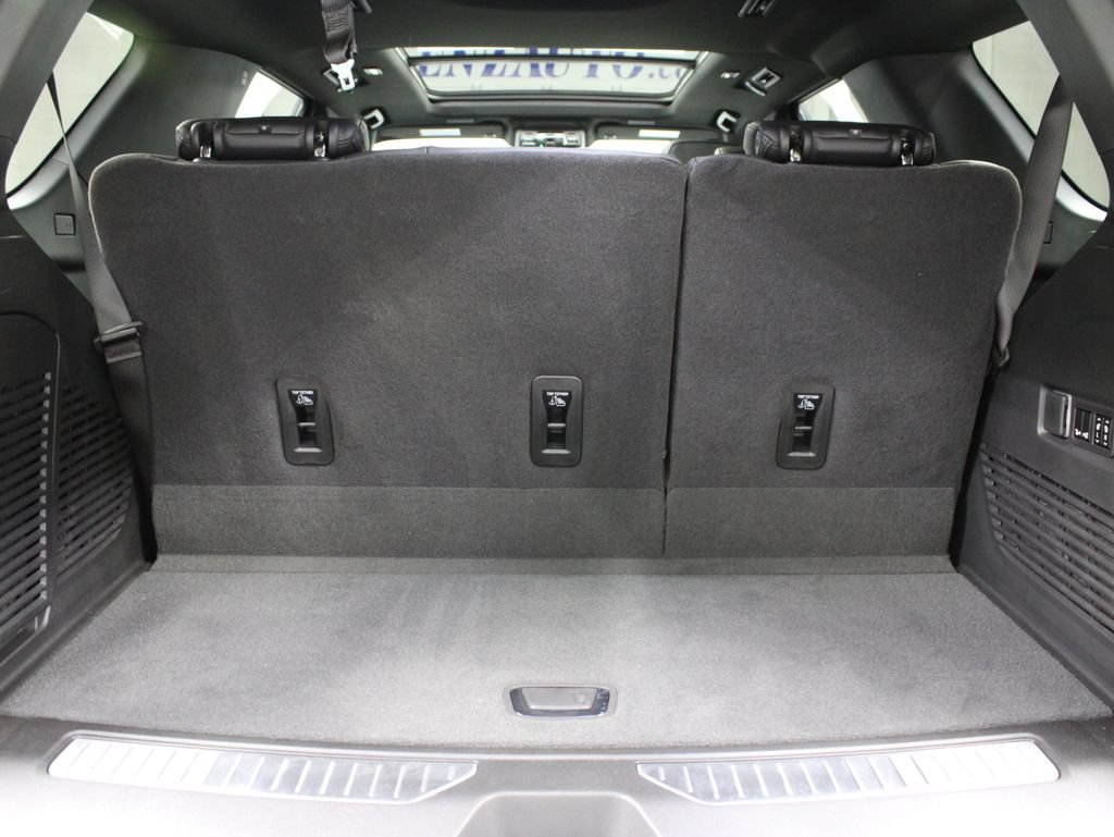 Used 2026 GMC Yukon Denali w/ Sun & Power Step Package AWD/4WD image 47
