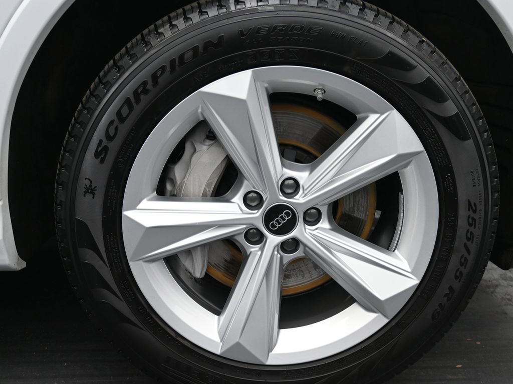 Used 2023 Audi Q7 2.0T Premium Plus w/ Premium Plus Package image 19