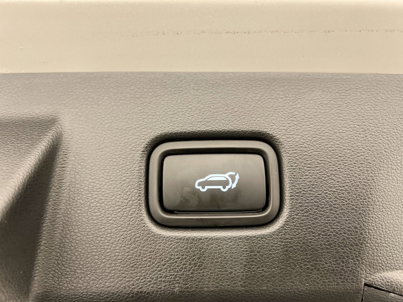 Used 2023 Hyundai Tucson Limited image 26