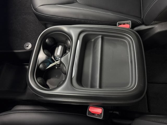 New 2027 Chrysler Pacifica Select AWD/4WD image 40