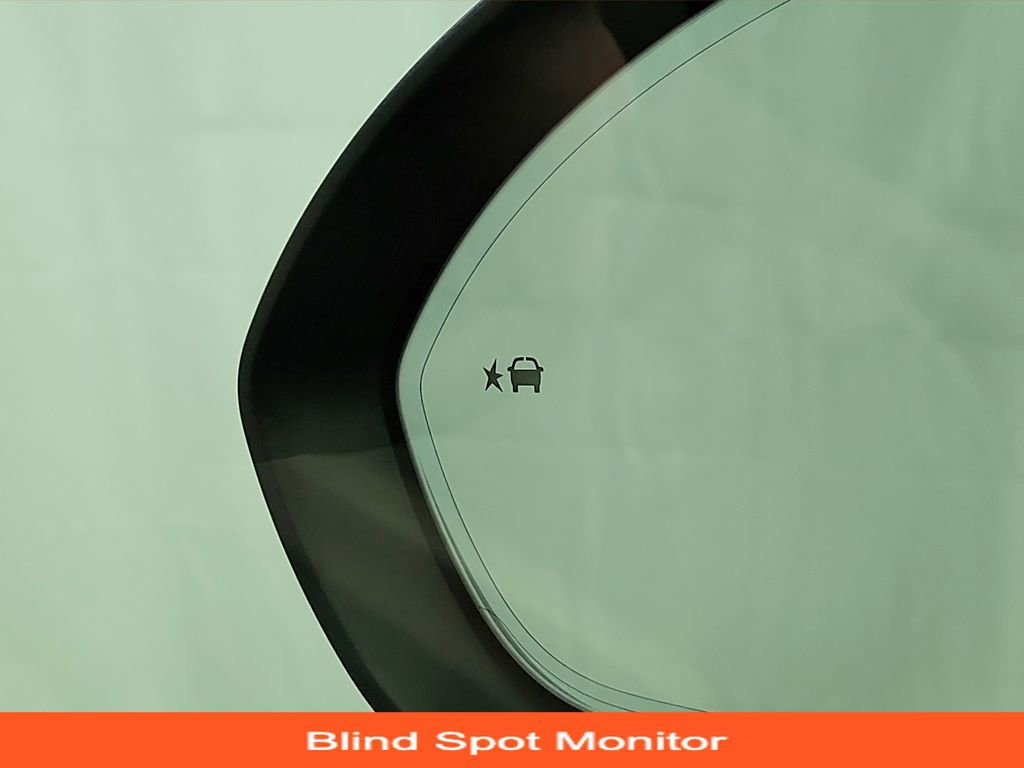 Used 2023 Buick Envision Preferred image 12