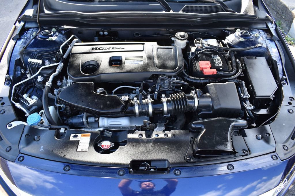Used 2019 Honda Accord Touring image 12