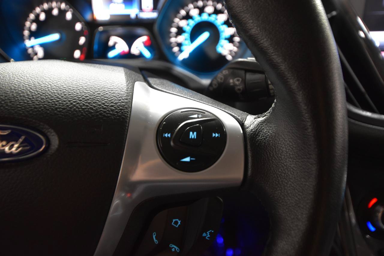 Used 2014 Ford Escape Titanium FWD image 17