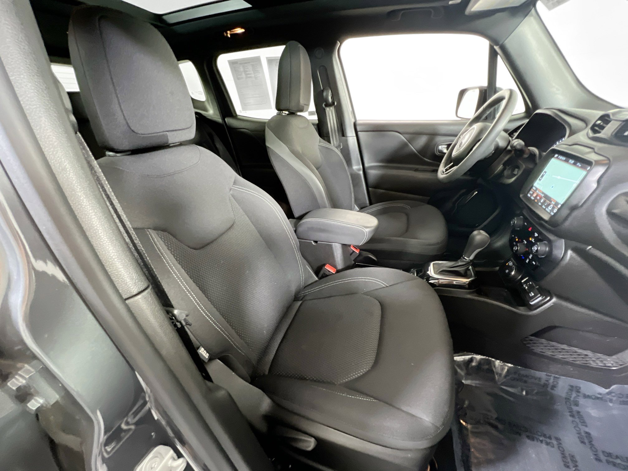 Used 2022 Jeep Renegade Altitude w/ Sun/Sound Group image 26