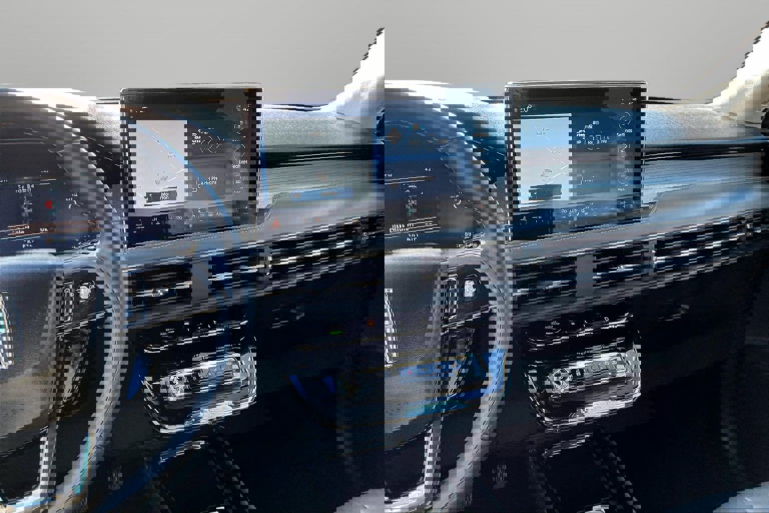 Used 2023 Lincoln Corsair AWD image 6