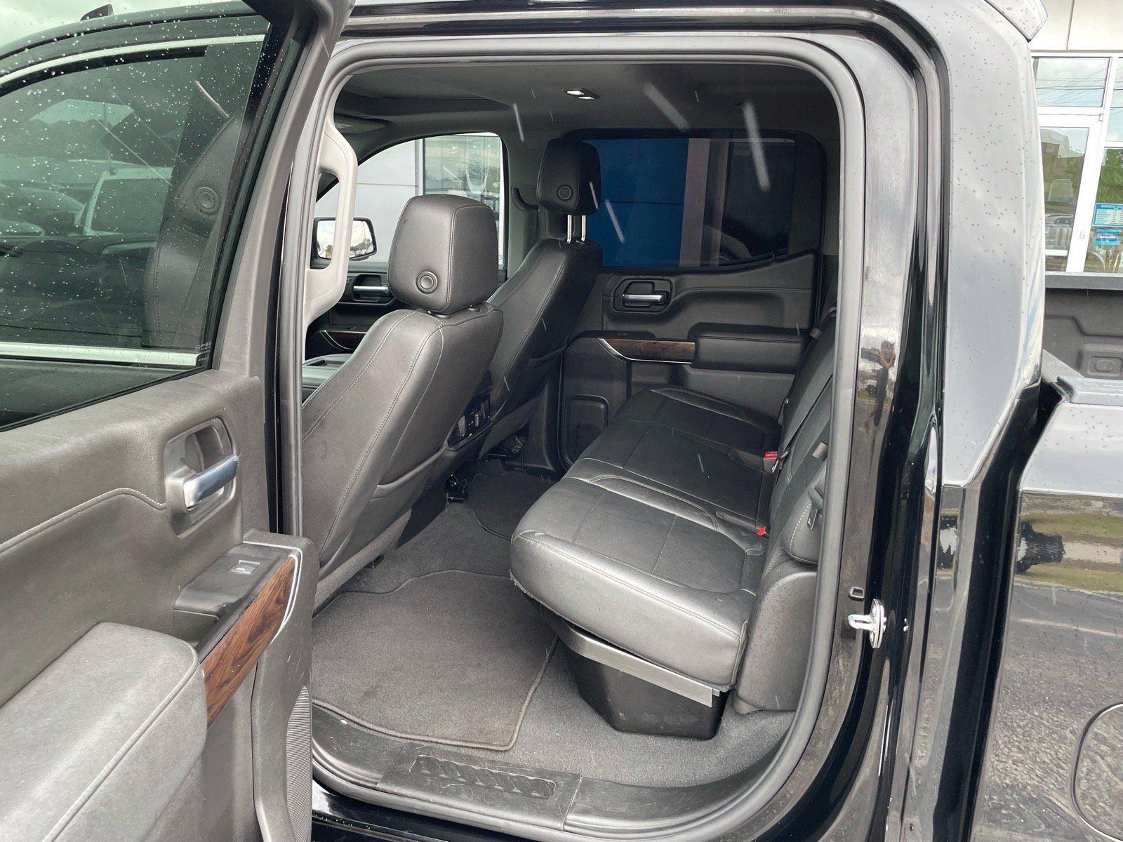 Used 2022 GMC Sierra 1500 SLT w/ SLT Premium Plus Package RWD image 5