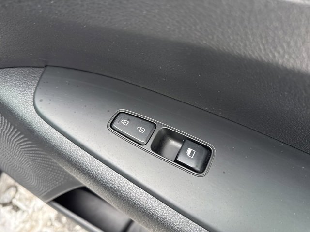 Used 2023 Kia Forte LXS w/ LXS Technology Package image 41