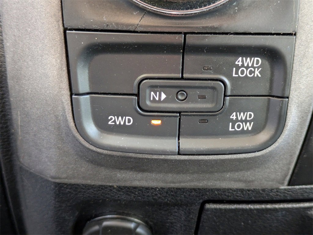 Used 2016 RAM 1500 ST w/ SXT Appearance Group image 21