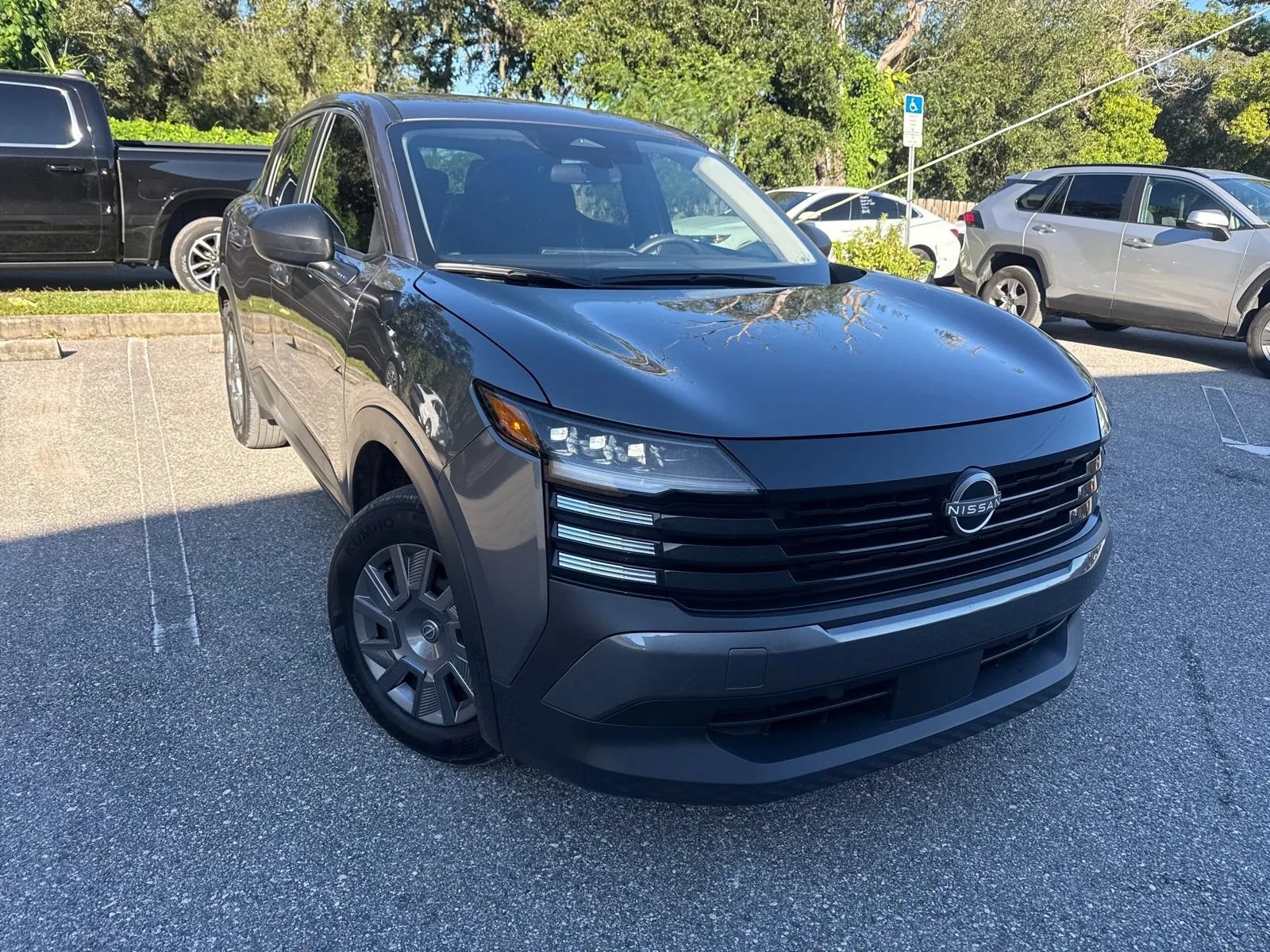 Used 2025 Nissan Kicks S AWD/4WD image 4