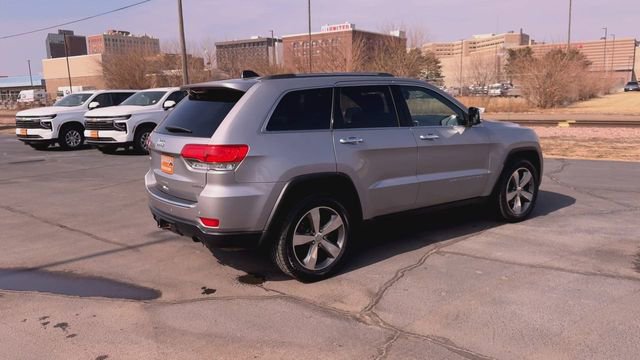 Used 2015 Jeep Grand Cherokee Limited w/ Trailer Tow Group IV image 8