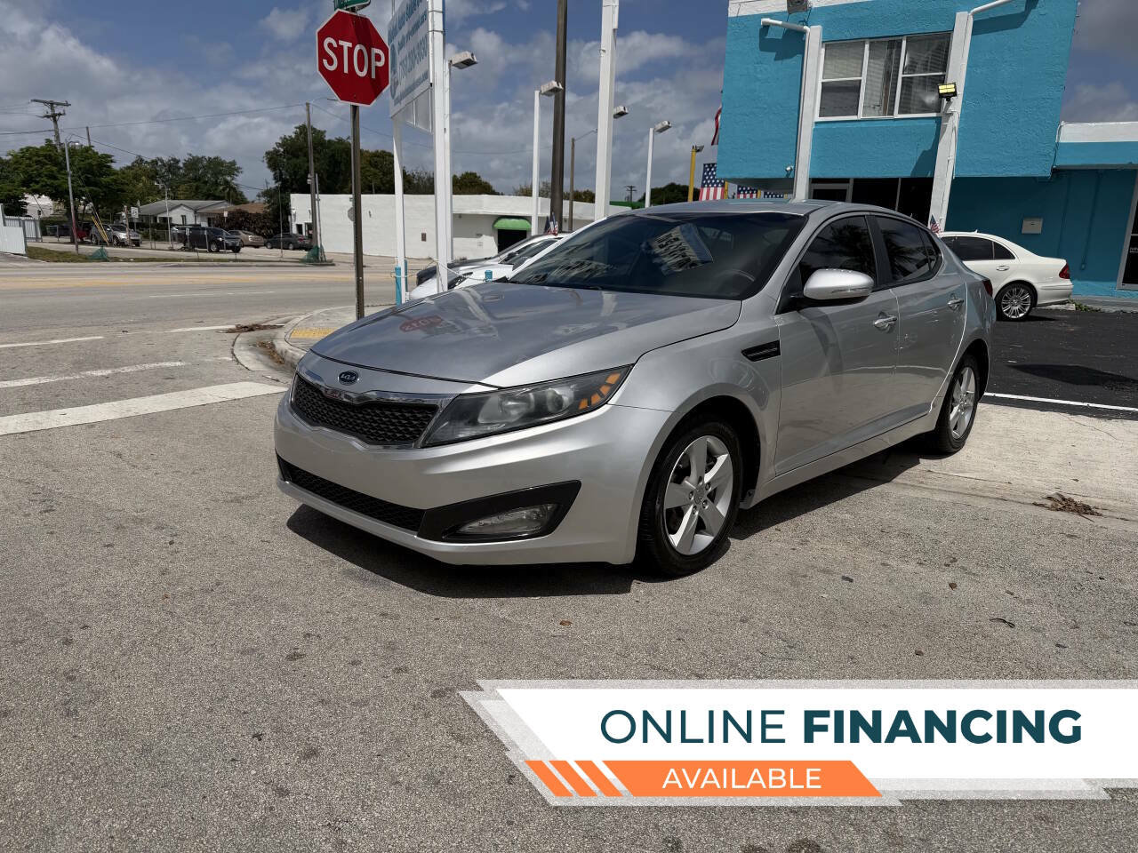 Used 2012 Kia Optima EX FWD image 2