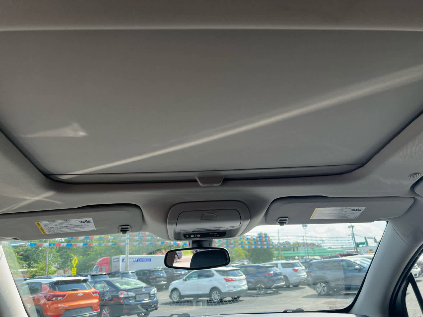 Used 2021 Buick Enclave Essence w/ Sound and Sites Package image 15