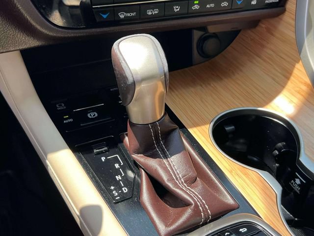 Used 2019 Lexus RX 350L AWD image 32