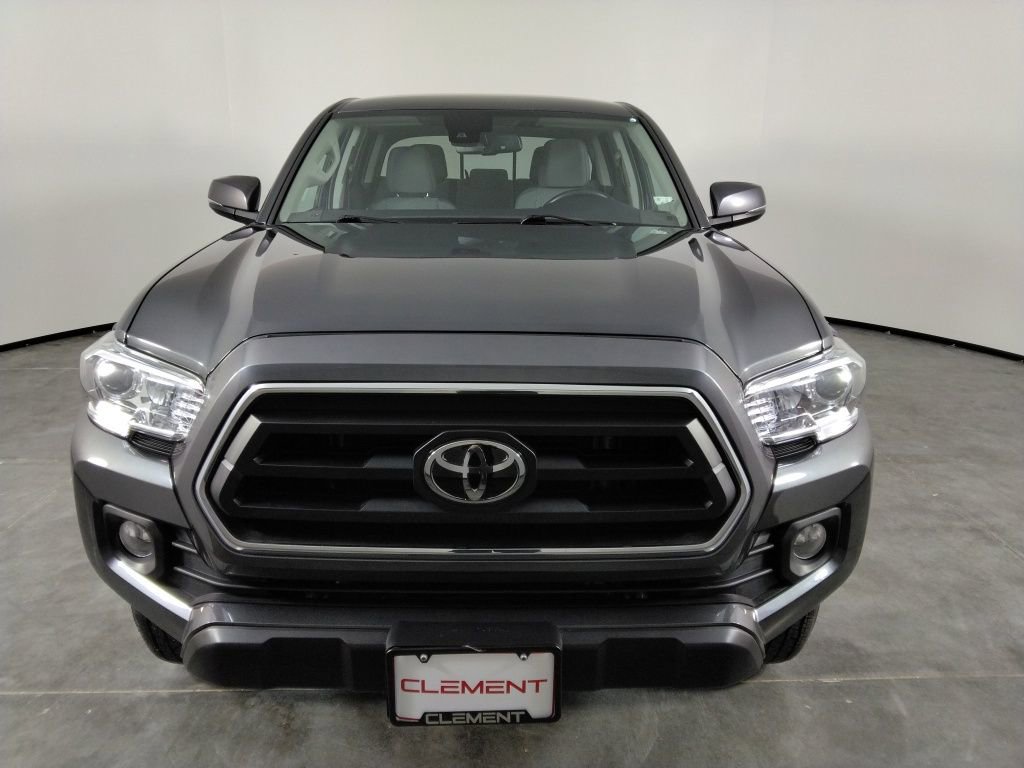 Used 2023 Toyota Tacoma SR5 w/ Technology Package image 3