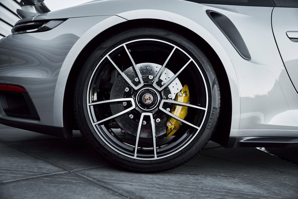 Used 2021 Porsche 911 Turbo S image 16