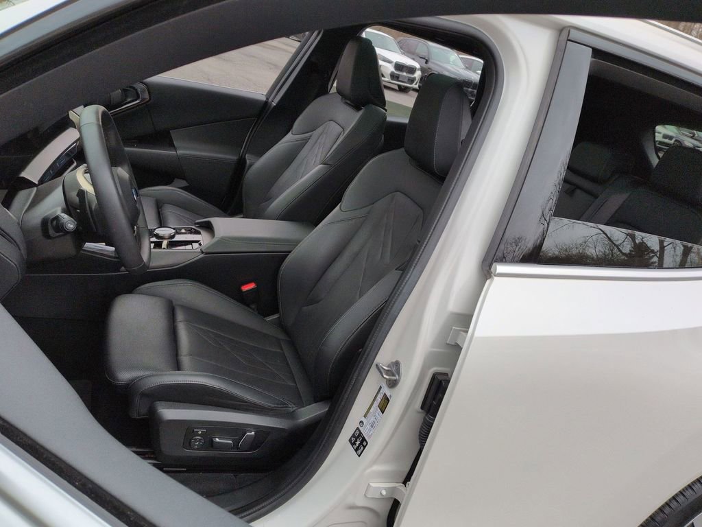 Used 2025 BMW X3 xDrive30i w/ Premium Package image 8