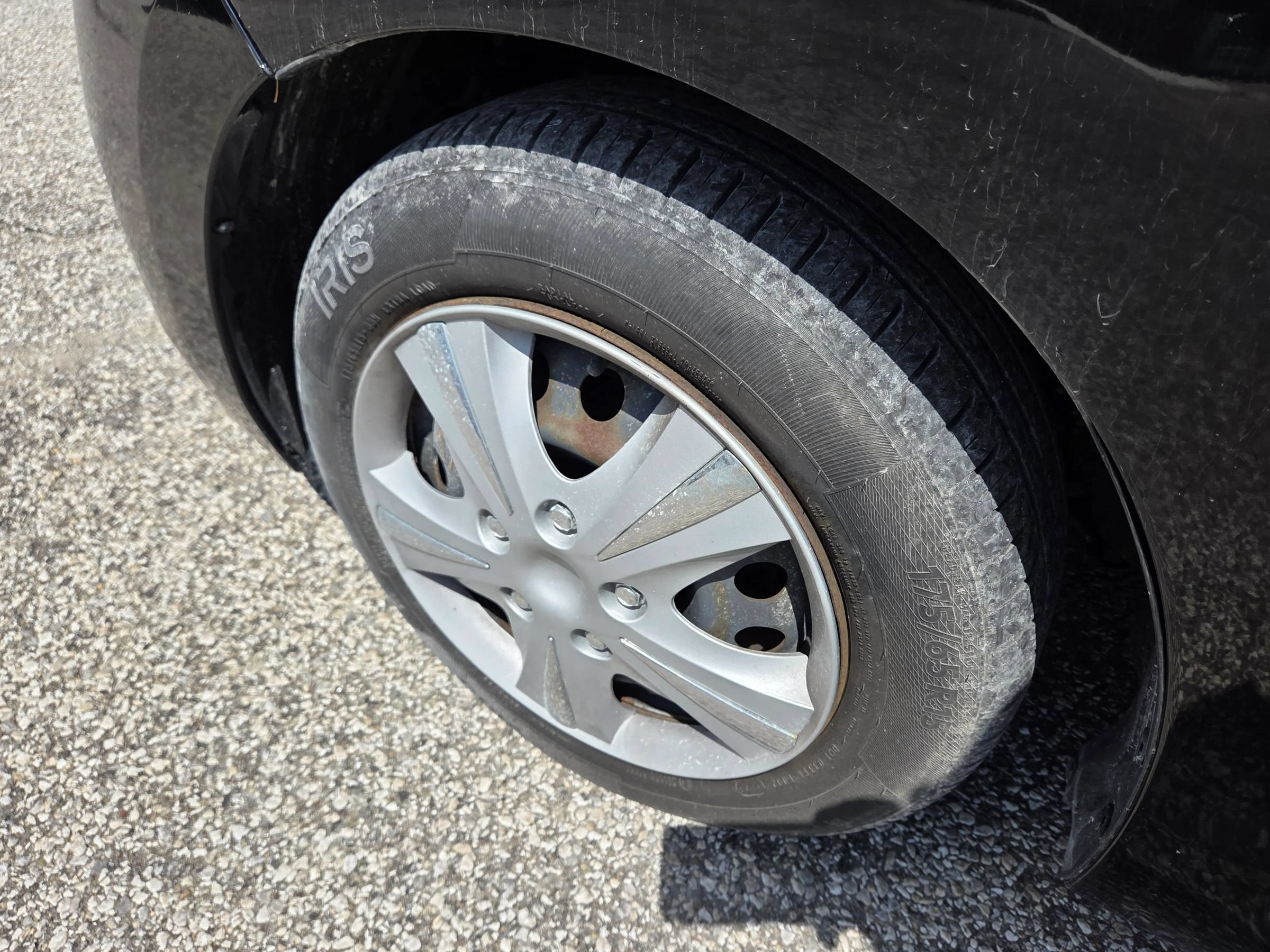 Used 2015 Honda Fit LX image 12