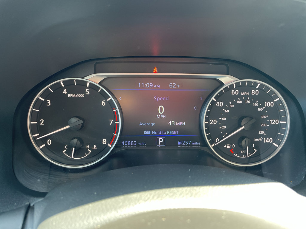 Used 2025 Nissan Altima 2.5 SV FWD image 12