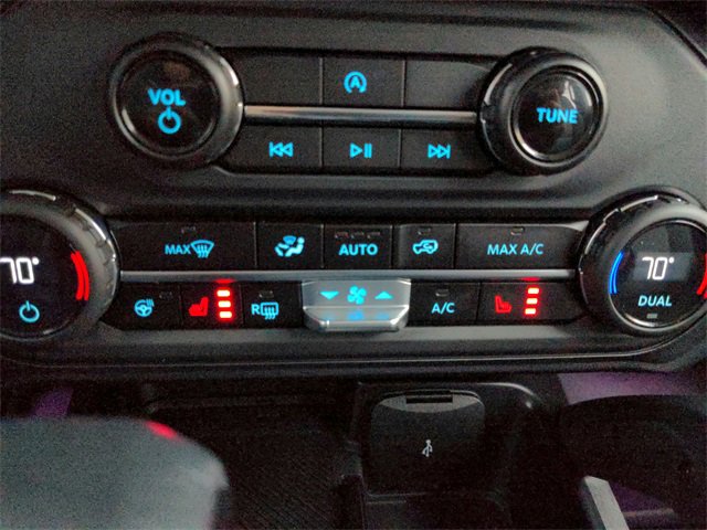 Used 2025 Ford Bronco Badlands image 34