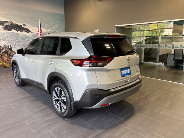 Used 2022 Nissan Rogue SV FWD image 25