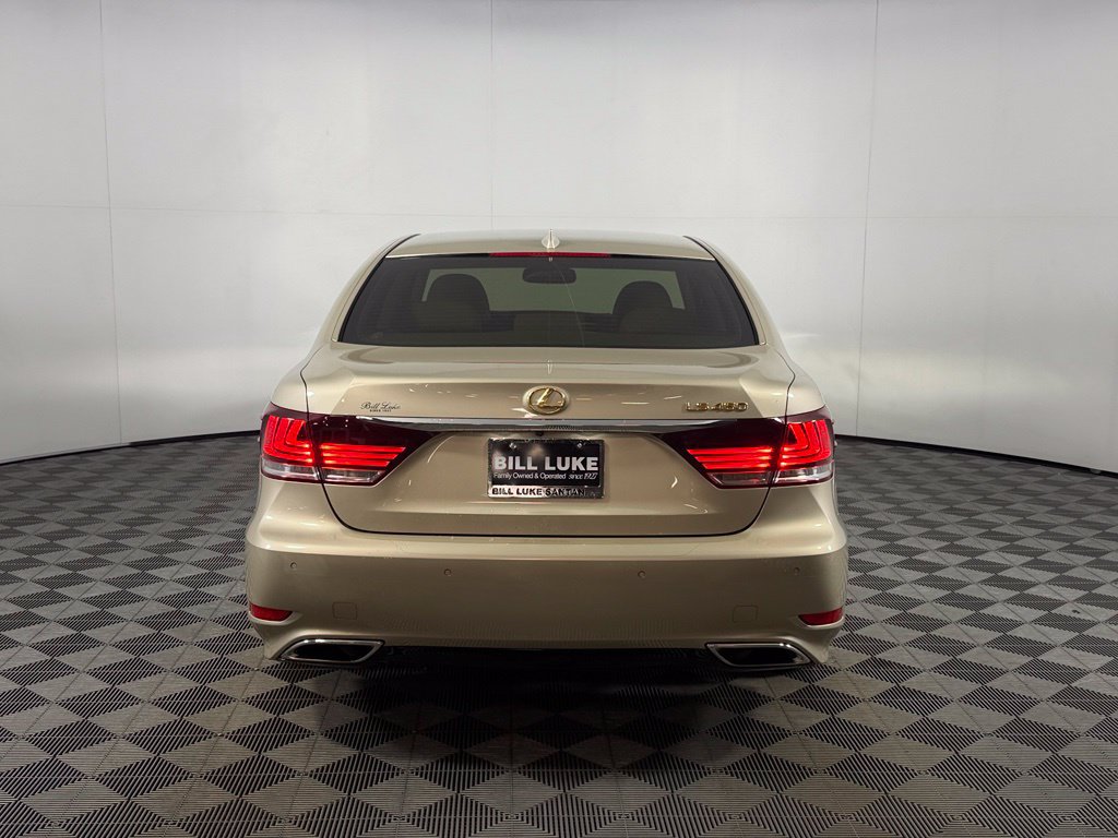 Used 2016 Lexus LS 460 w/ Comfort Package RWD image 6
