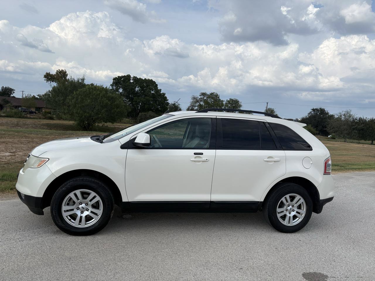 Used 2008 Ford Edge SEL FWD image 2