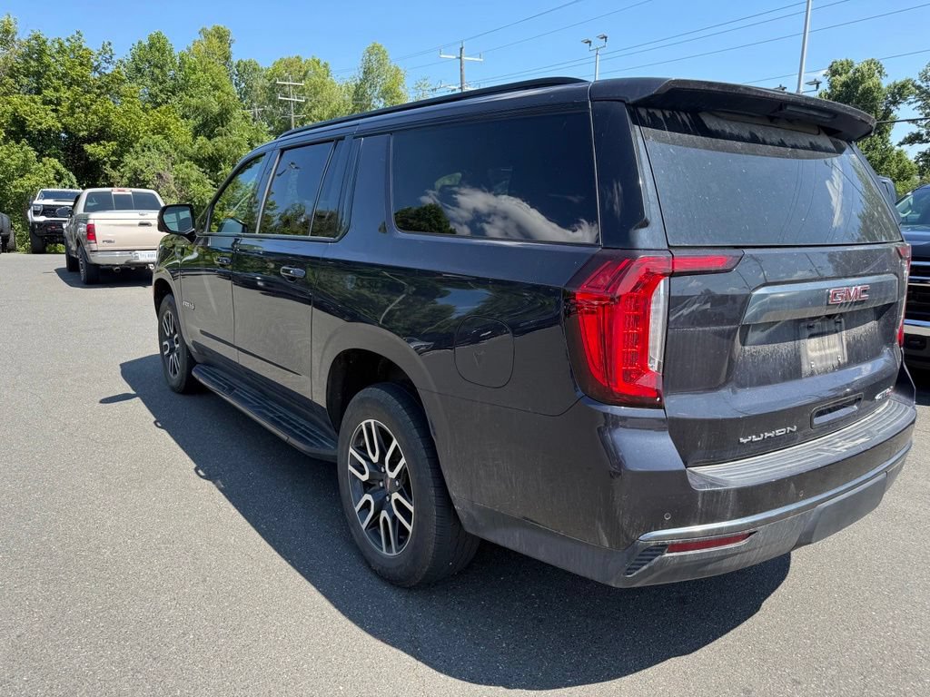 Used 2023 GMC Yukon XL AT4 w/ Technology Package AWD/4WD image 11