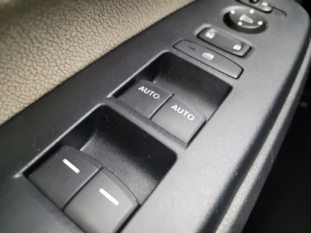 Used 2019 Honda CR-V EX image 27