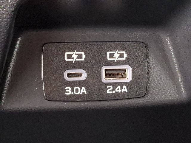 Used 2024 Subaru Crosstrek 2.0i Premium AWD/4WD image 12