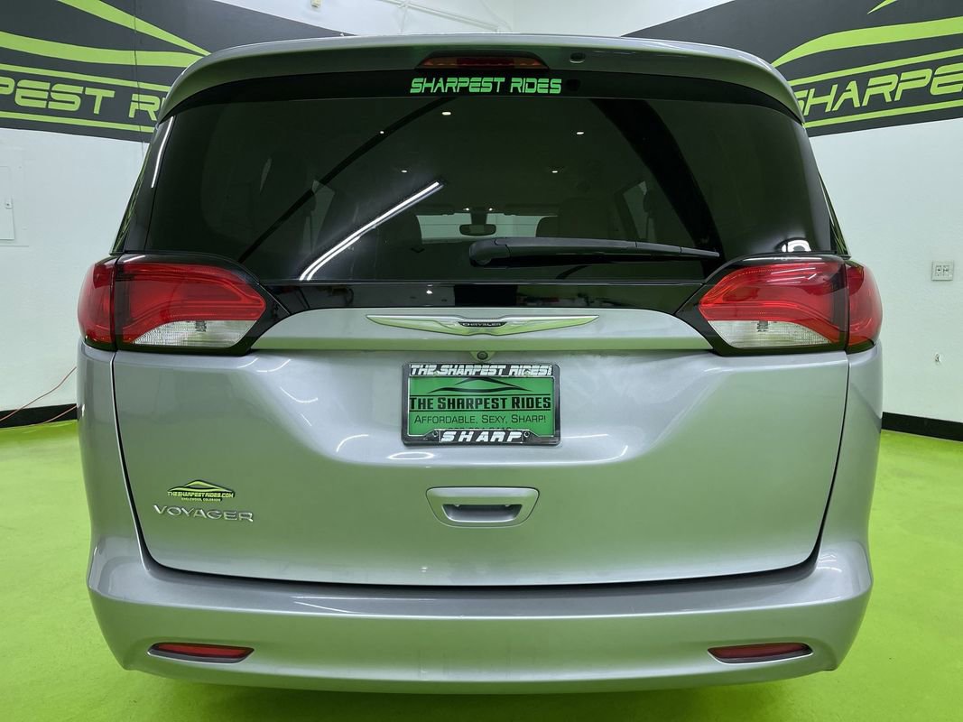 Used 2021 Chrysler Voyager Lxi image 8
