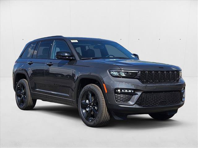 New 2025 Jeep Grand Cherokee Limited w/ Black Appearance Package RWD image 7