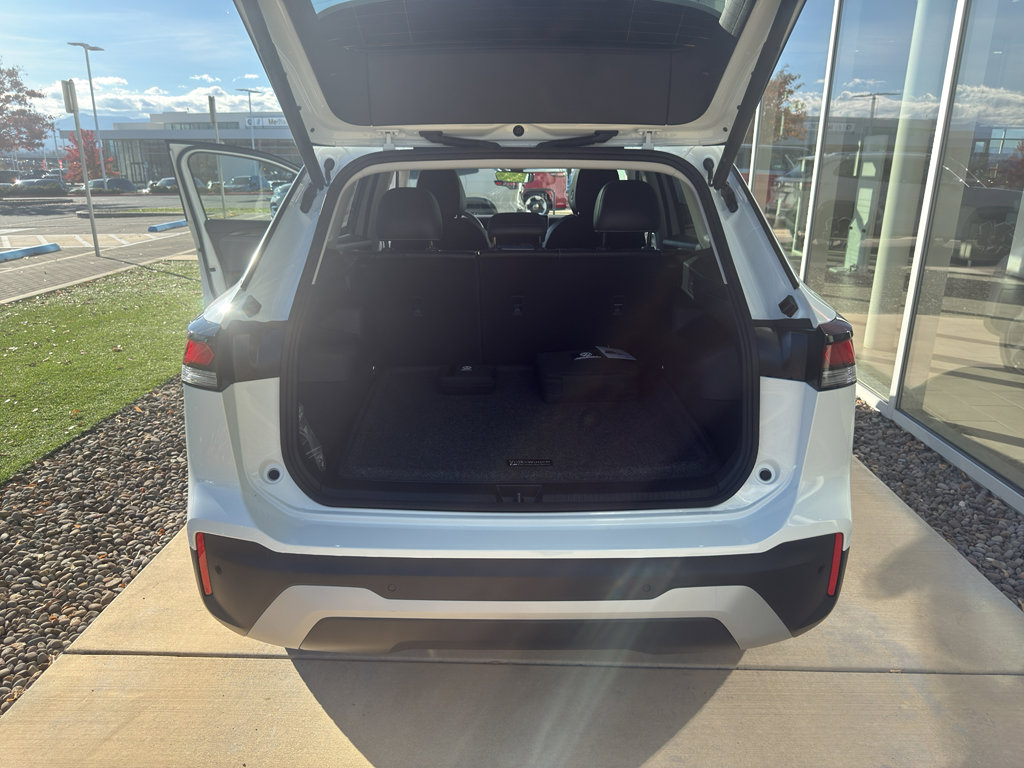 New 2026 Volkswagen Tiguan SE image 14