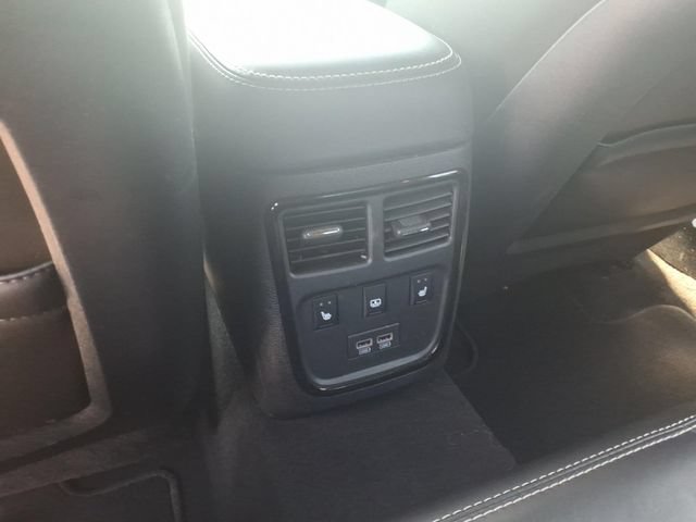 Used 2022 Chrysler 300 S w/ Comfort Group RWD image 11
