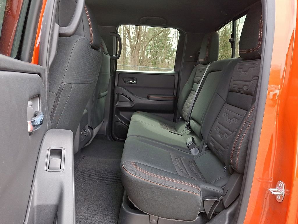 Used 2025 Nissan Frontier PRO-4X w/ Pro Convenience Package image 10