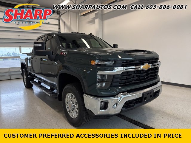 New 2025 Chevrolet Silverado 3500 LT w/ All Star Edition