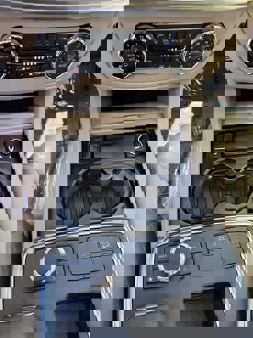 Used 2016 Mercedes-Benz GL 450 4MATIC image 11