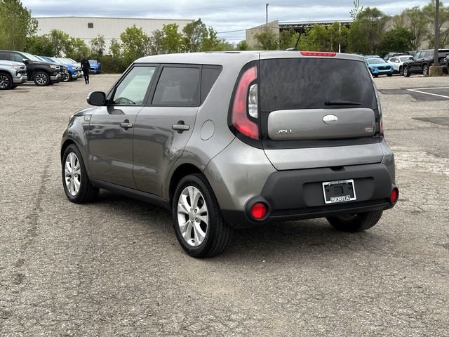 Used 2014 Kia Soul + FWD image 3