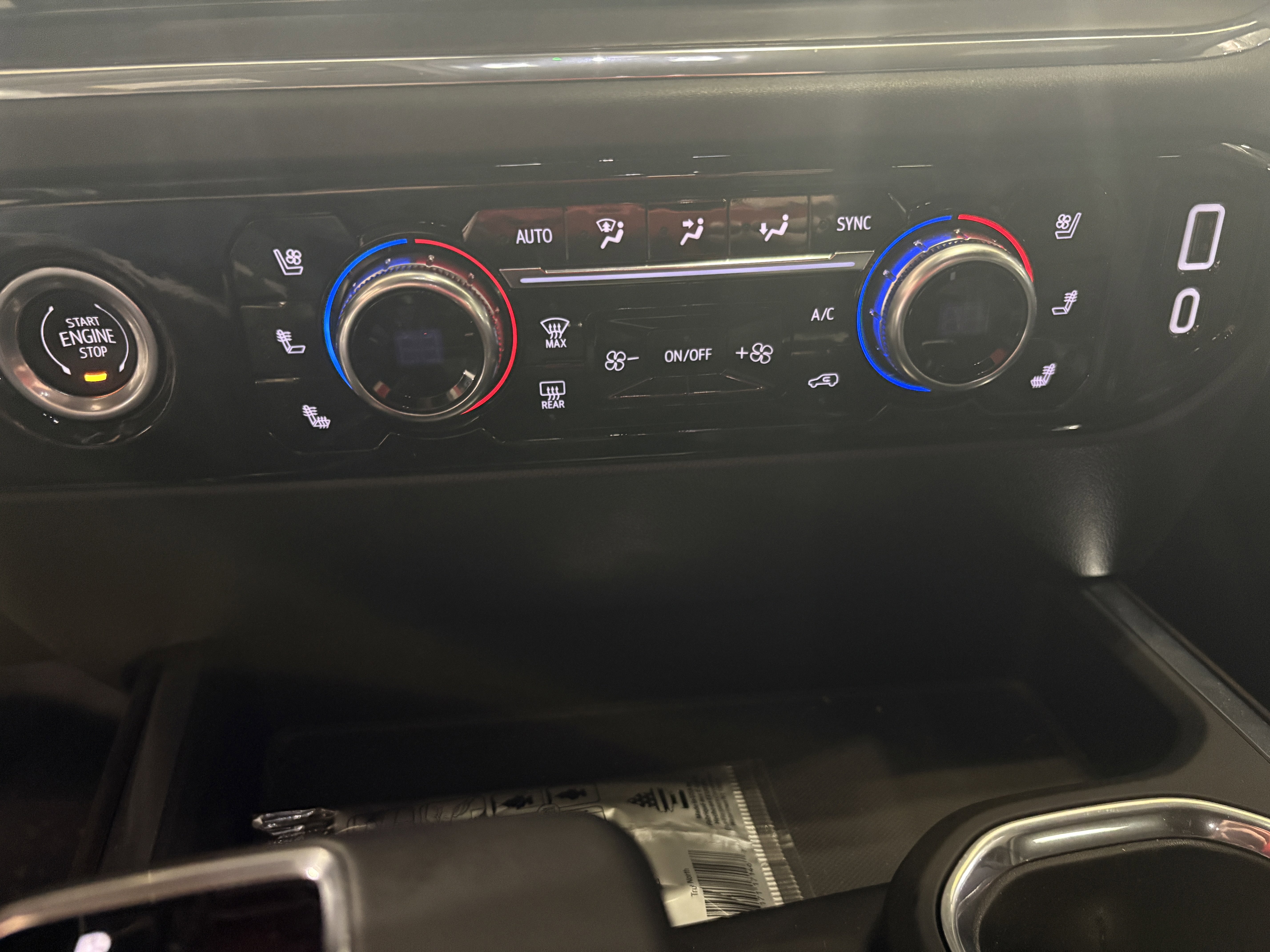 Used 2024 GMC Sierra 1500 SLT w/ SLT Convenience Package image 28