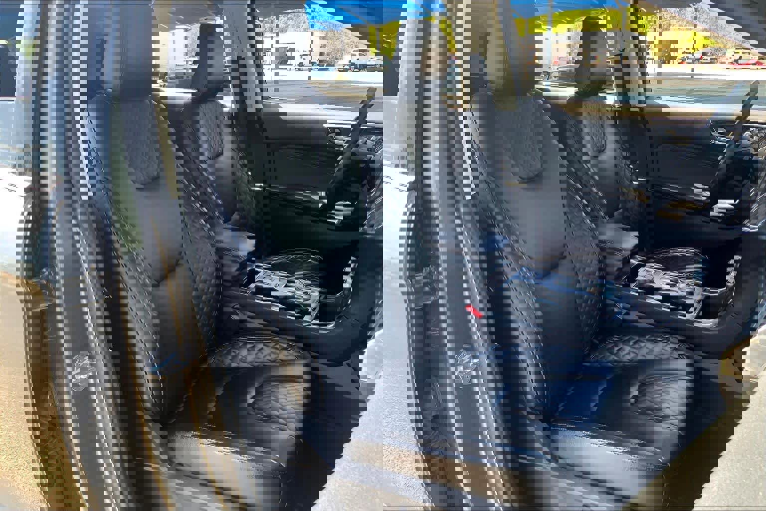 Used 2024 Ford Edge Titanium image 9