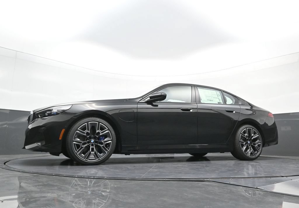 New 2026 BMW 550e xDrive w/ Executive Package AWD/4WD image 25